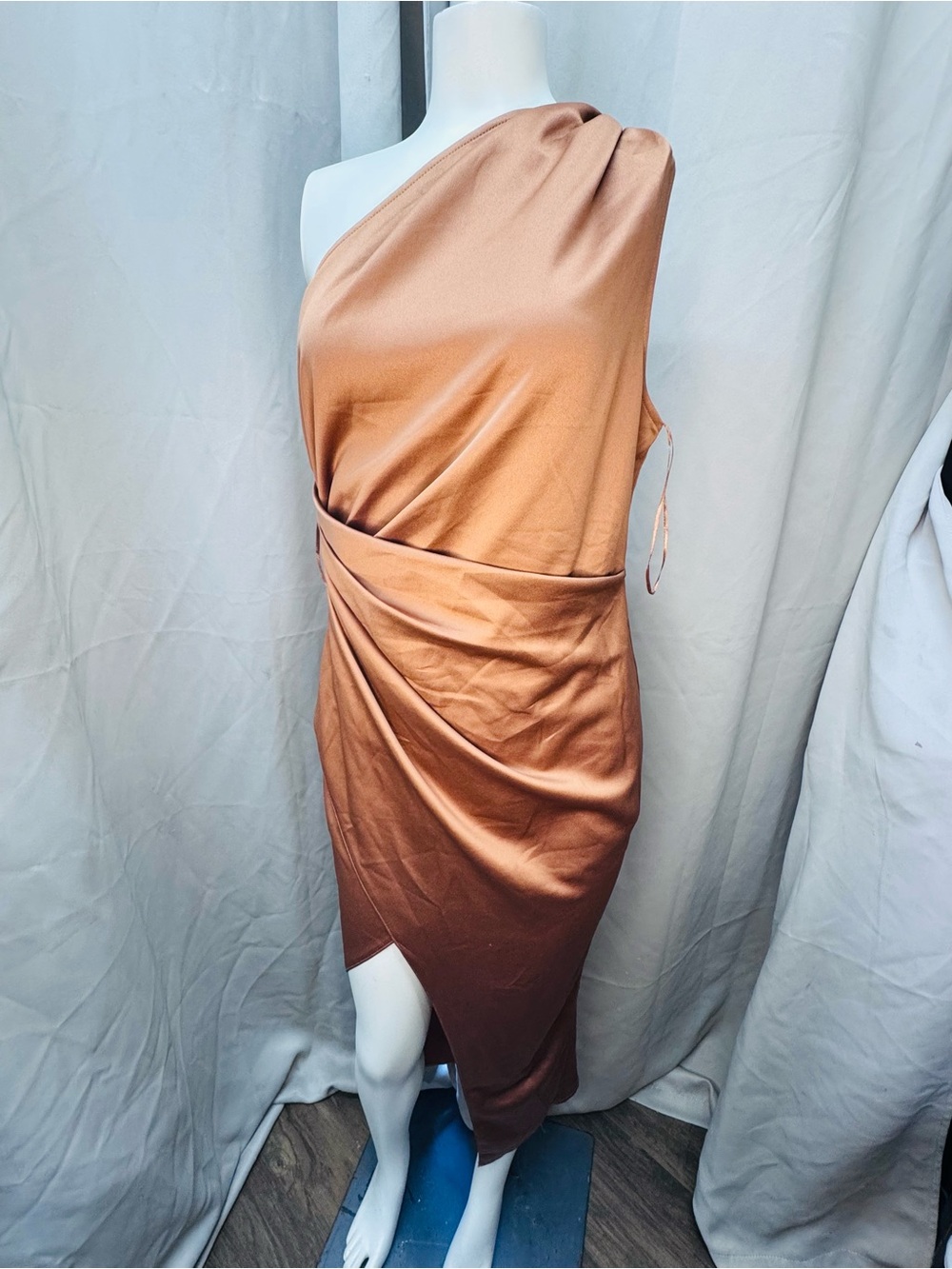 PrettyLittleThing One-Shoulder Copper Satin Dress